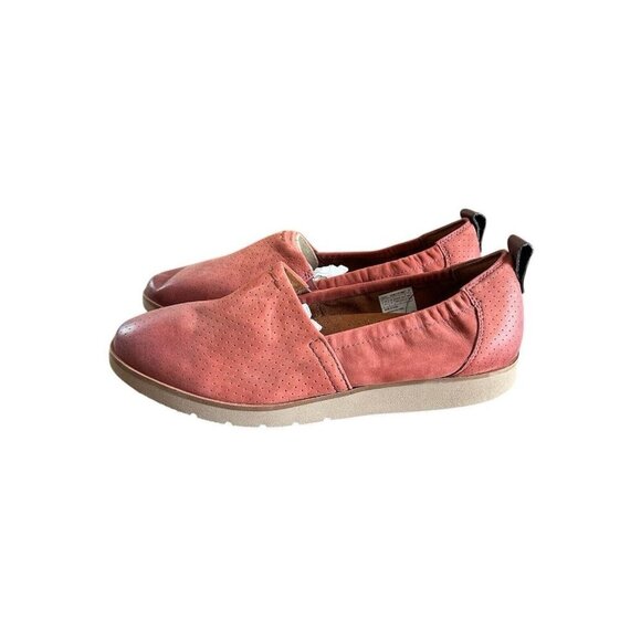 Cobb Hill Women's Slip-on 8.5 M Red Rust Flat Loafers Suede Closed Toe NEW - Picture 1 of 6